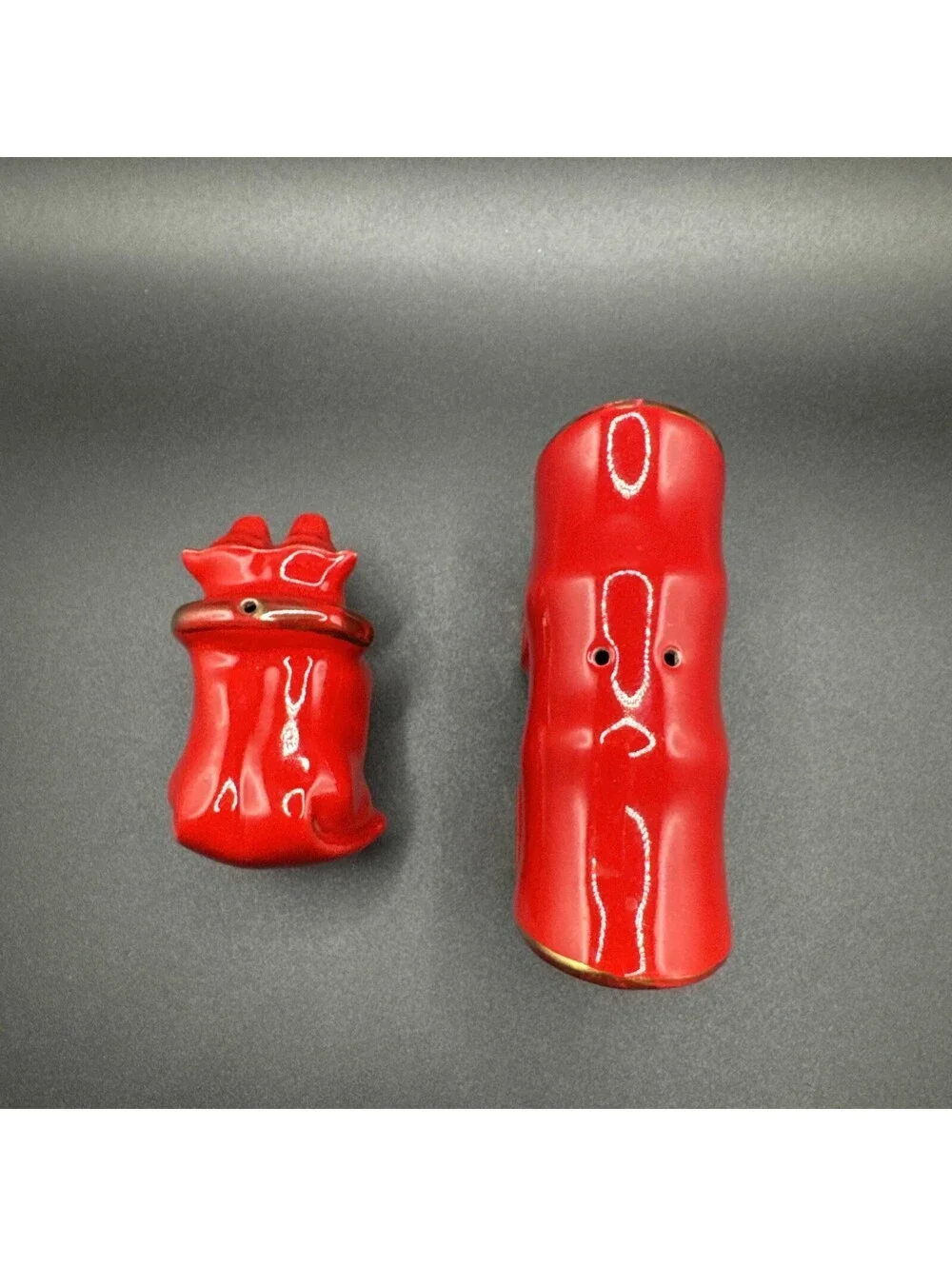 Vintage Chicago Illinois Red Wagon And Bulls Salt And Pepper Shakers